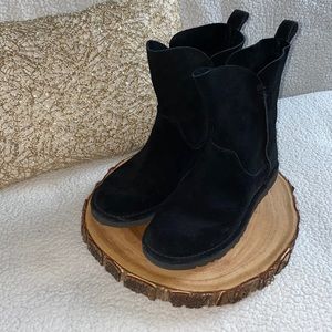 UGG boot